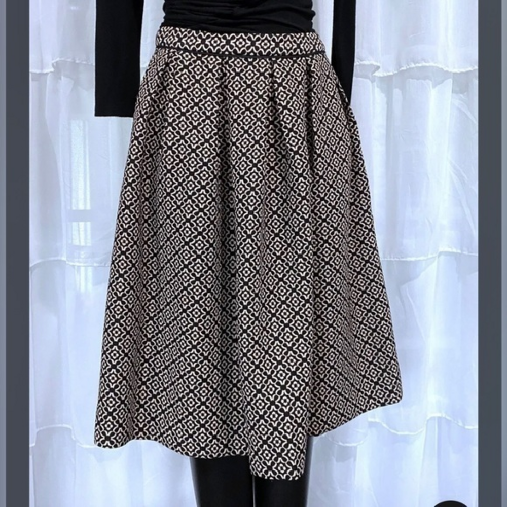 Elegant Black and White Patterned Skirt
